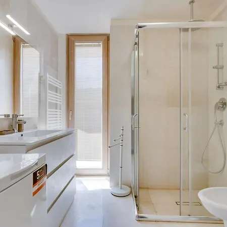Apartment 5 Stelle Barcola - 50 Meters From The Sea *